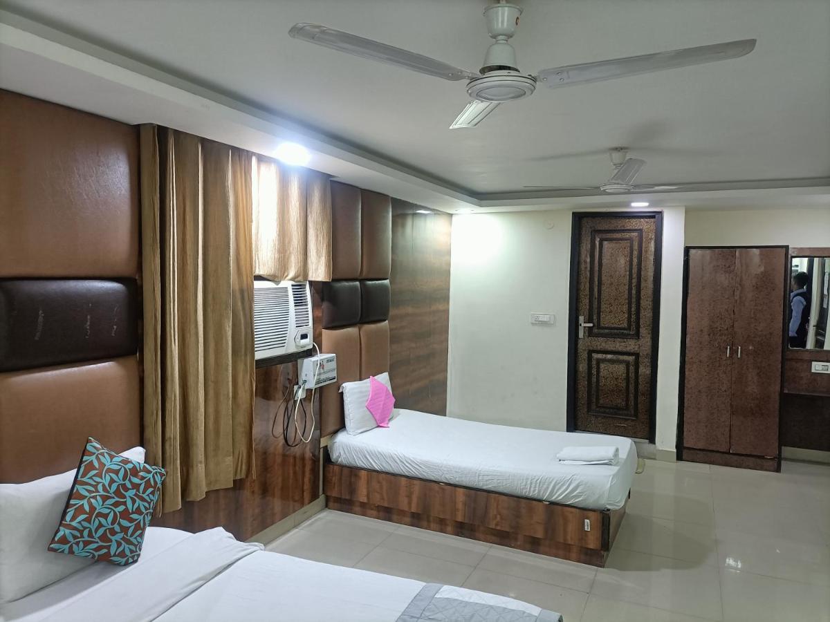 Le Mount Near Igi Airport 3*