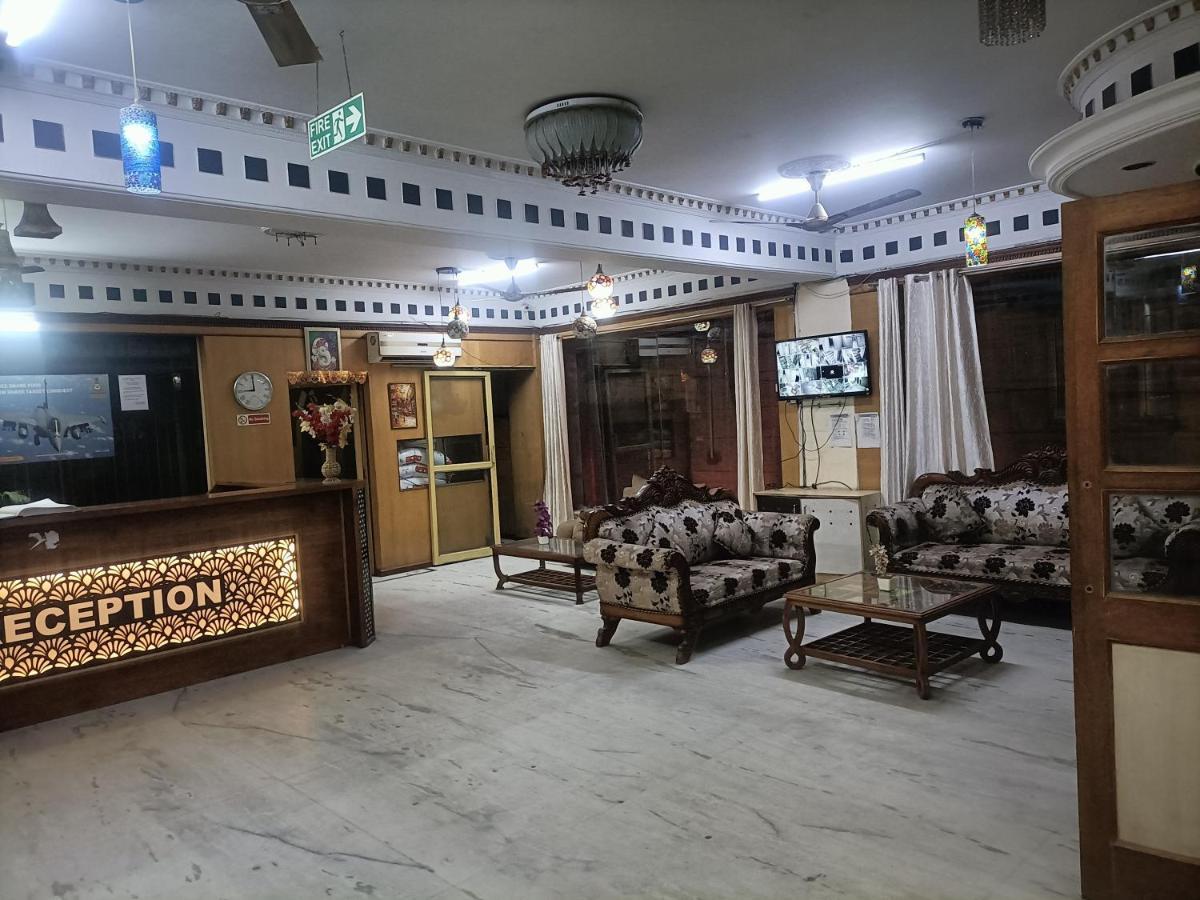 Hotel Le Mount Near Igi Airport New Delhi